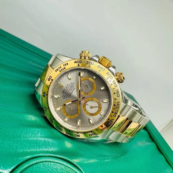 Rolex Cosmograph Daytona Series Automatic Mechanical Movement Silver Dial 40mm Diameter 116503 - Image 3
