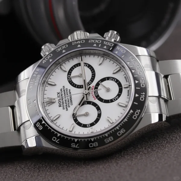 Rolex Cosmograph Daytona Automatic mechanical movement White Panda White dial 40mm diameter M116500LN-0001 - Image 3