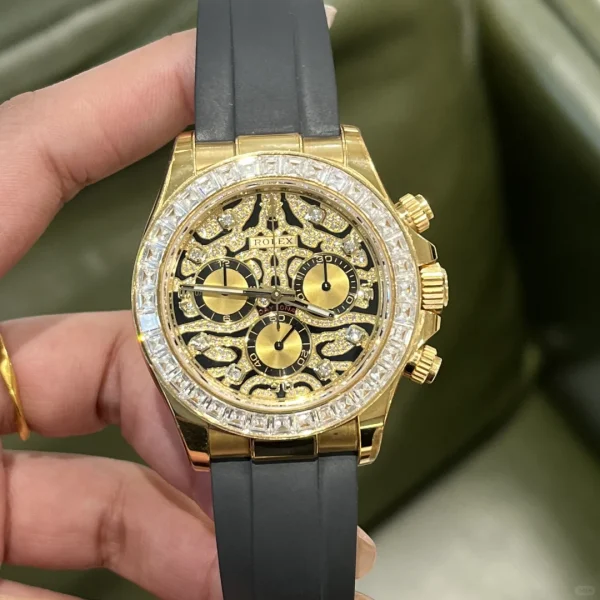 Rolex Cosmograph Daytona Automatic mechanical movement Gold dial 40mm diameter 116588TBR - Image 2