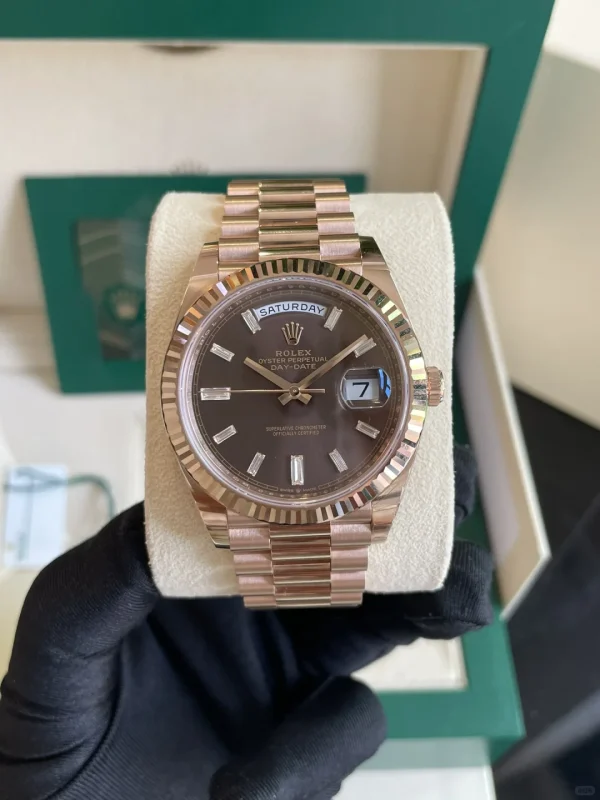 ROLEX Day-Date Automatic Mechanical Movement 40mm Brown Dial Rose Gold Case 228235-0003 - Image 2