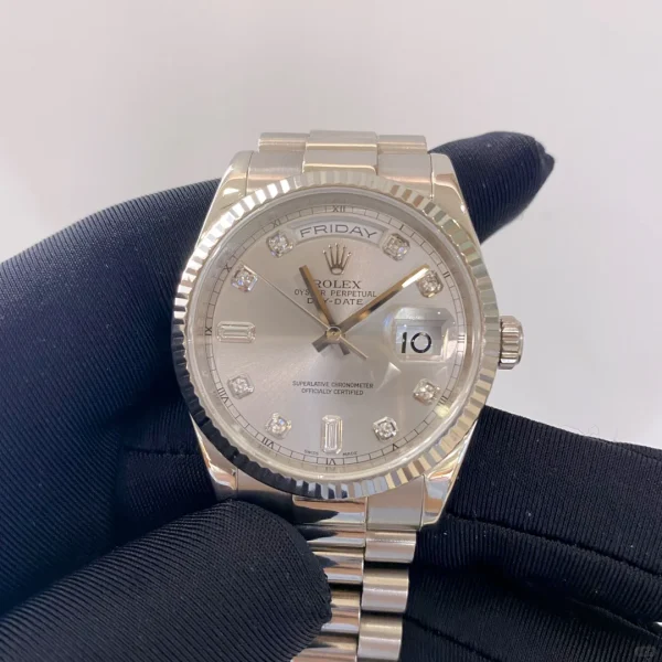 ROLEX Day-Date Series Automatic Mechanical Movement 36mm Silver Dial 118239 - Image 2