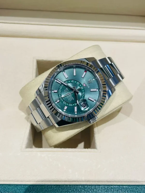 Rolex Sky-Driving Series Automatic Mechanical Movement Dual Time Zone/100m Waterproof Men’s Watch Swiss Watch 42mm Green Dial 336934-0001 - Image 3