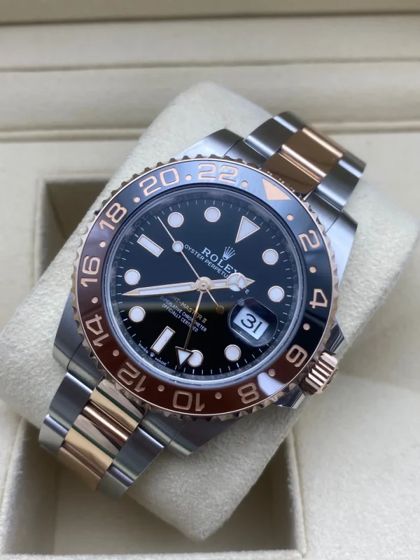 Rolex GMT-Master II Sarco bezel Mechanical movement 40mm Black dial 126711chnr-0002 - Image 4