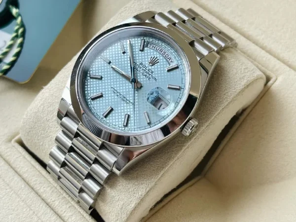 Rolex Day-Date Automatic Mechanical Movement 40mm Blue Dial m228206-0044 - Image 3