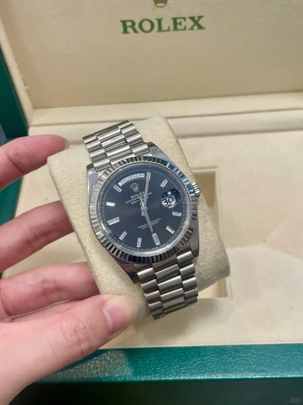 Rolex Day-Date Automatic Mechanical Movement 40mm Black Dial Scratch-resistant Sapphire Mirror 228239-0005 - Image 2