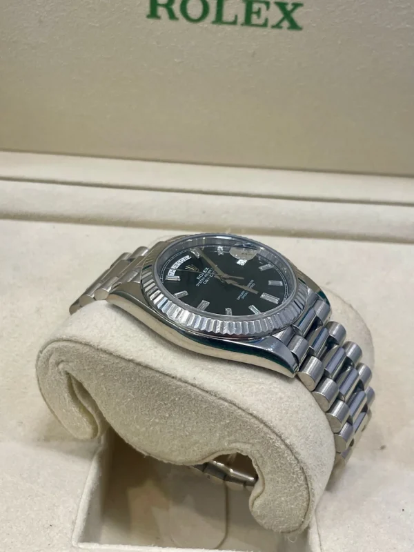 Rolex Day-Date Automatic Mechanical Movement 40mm Black Dial Scratch-resistant Sapphire Mirror 228239-0005 - Image 4