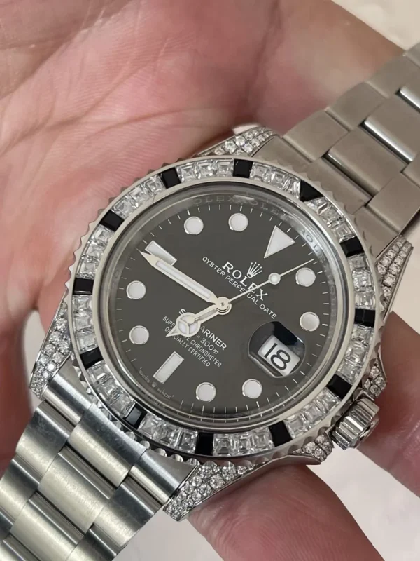 Rolex GMT Master 2 Ice lugs and scratch-resistant sapphire crystal 116759 - Image 3
