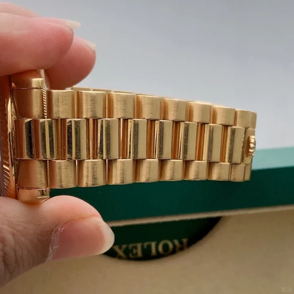 Rolex Datejust Series Automatic Mechanical Movement Calendar Function Display 36mm Black Dial 118238 - Image 7