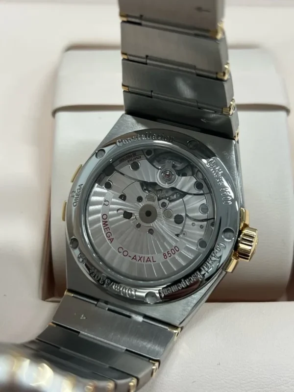 Omega Constellation Series Constellation Watch Automatic Mechanical Movement Waterproof Watch Women’s Watch Swiss Watch 35mm Mother-of-pearl Dial Stainless Steel Case Rubber Strap 121.17.35.50.05.001 - Image 6