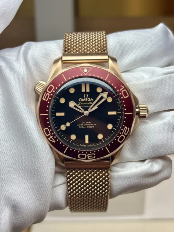 OMEGA Seamaster 300m diving watch automatic mechanical movement 42mm black dial 210.90.42.20.01.003 - Image 3