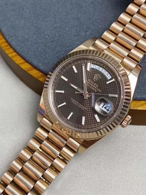 ROLEX Day-Date Automatic Mechanical Movement 40mm Brown Dial m228235-0006 - Image 2