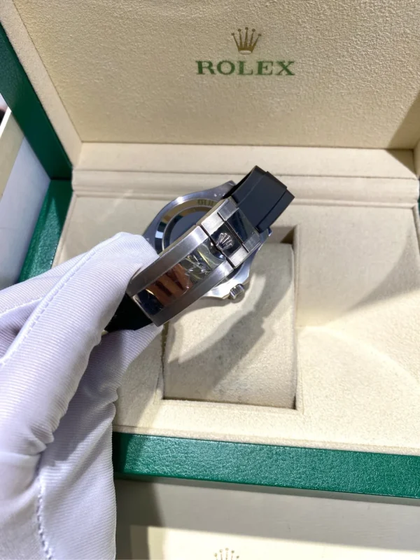 Rolex Yacht-Master Automatic Mechanical Movement Waterproof Men’s Watch 42mm Black Dial Rubber Strap M226659-0002 - Image 6