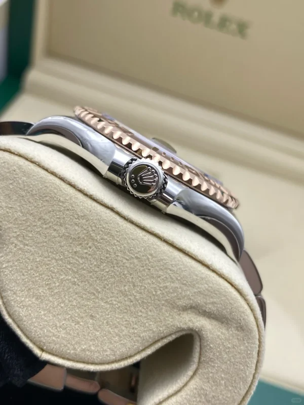 Rolex Yacht-Master Scratch-resistant sapphire crystal Champagne dial 40mm 16623 - Image 5