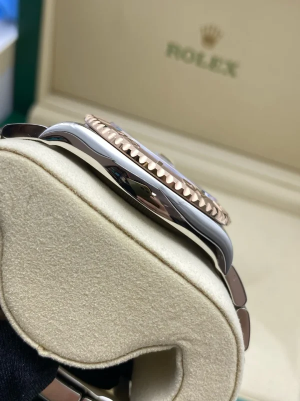 Rolex Yacht-Master Scratch-resistant sapphire crystal Champagne dial 40mm 16623 - Image 6