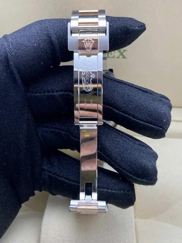 Rolex Yacht-Master Scratch-resistant sapphire crystal Champagne dial 40mm 16623 - Image 9