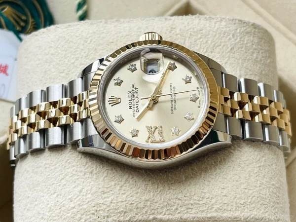 Rolex Ladies Datejust Series Automatic Mechanical Movement 100m Waterproof Ladies Watch Swiss Watch 28mm Gold Dial Oyster M279173-0021 - Image 5