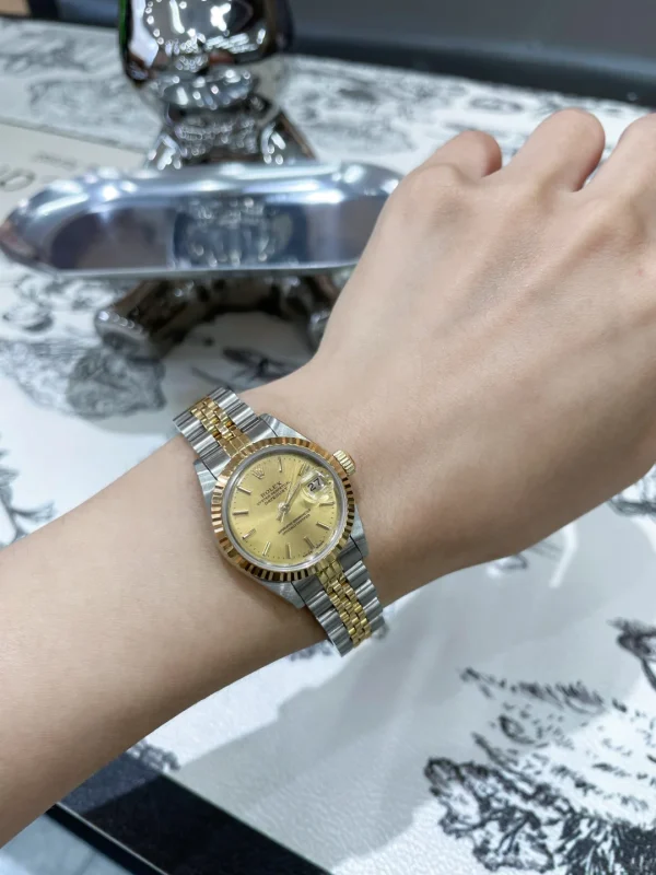 Rolex Ladies Datejust series automatic mechanical movement 100 meters waterproof women’s watch Swiss watch 26 mm gold dial 69173 - Image 5