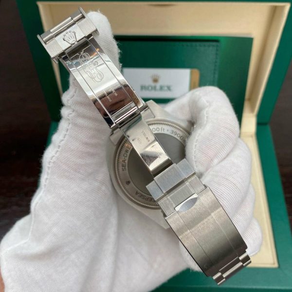 Rolex Sea-Dweller Automatic Mechanical Movement Gradient Submariner 44mm Blue Dial 116660-98210 - Image 7