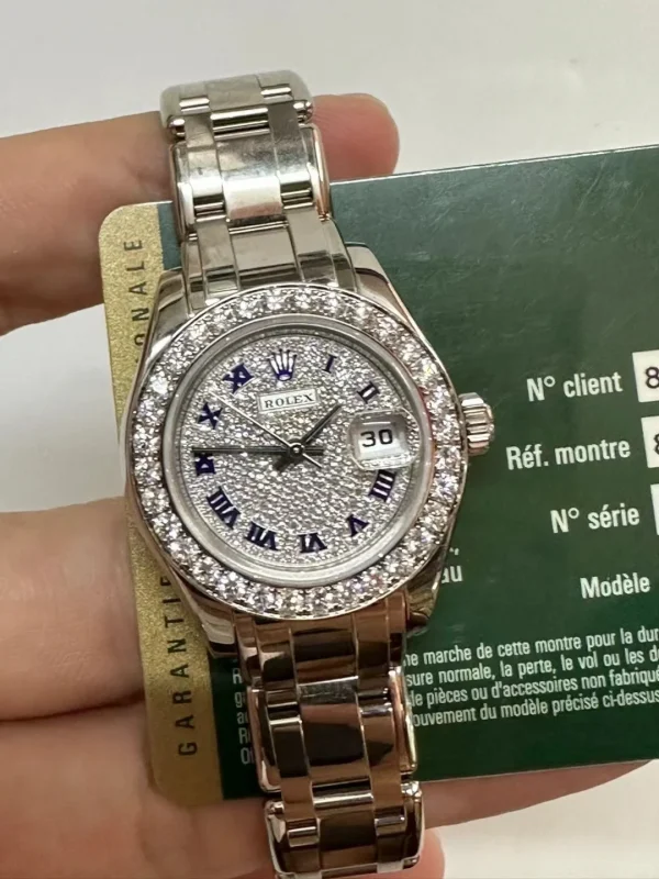 Rolex PEARLMASTER automatic mechanical movement date display Roman hour markers women’s watch Swiss watch 29mm silver dial white gold case 80299 pavé diamond plate - Image 6