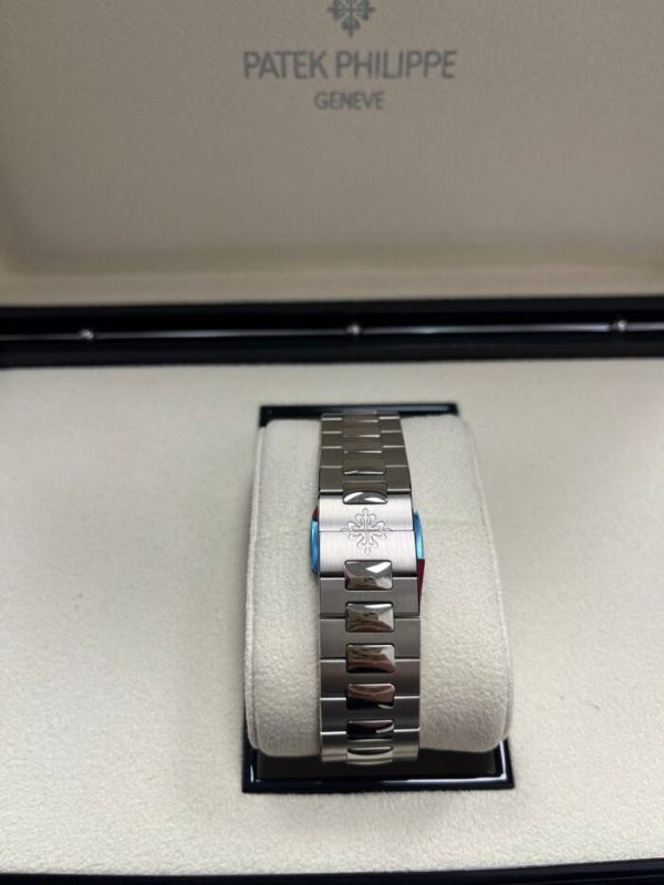 Patek Philippe Nautilus Blue Dial White Gold 58111G 001 - Image 7
