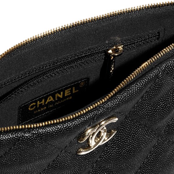 Chanel/Women's Black Shiny Leather Shoulder Bag - Image 3