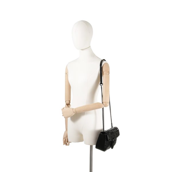 Gucci small patent leather double G buckle shoulder crossbody bag - Image 8