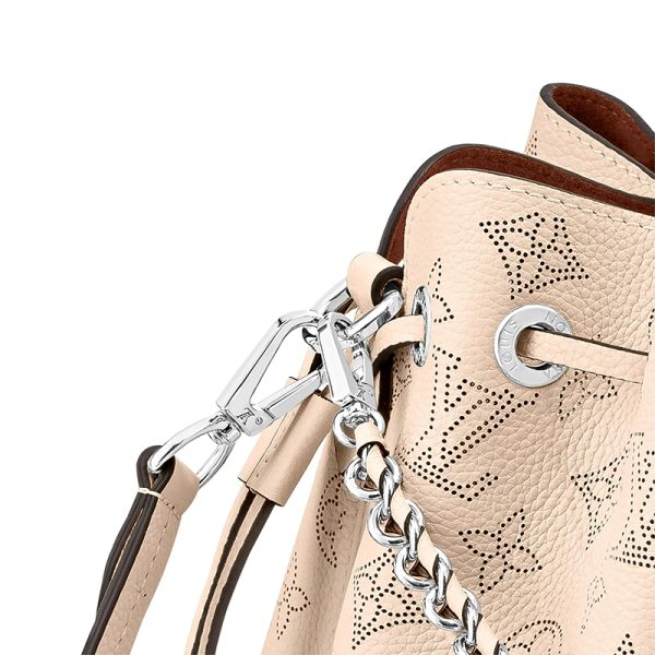 LV cow leather engraved perforated single shoulder diagonal cross bag - Image 5