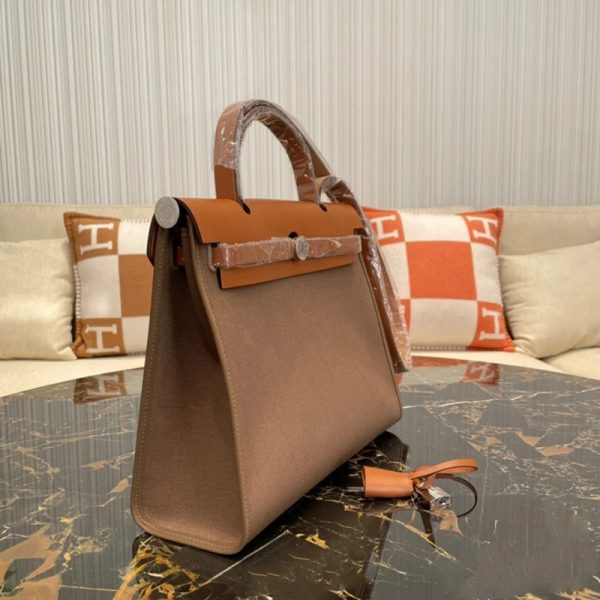 Hermes canvas cowhide shoulder bag - Image 5