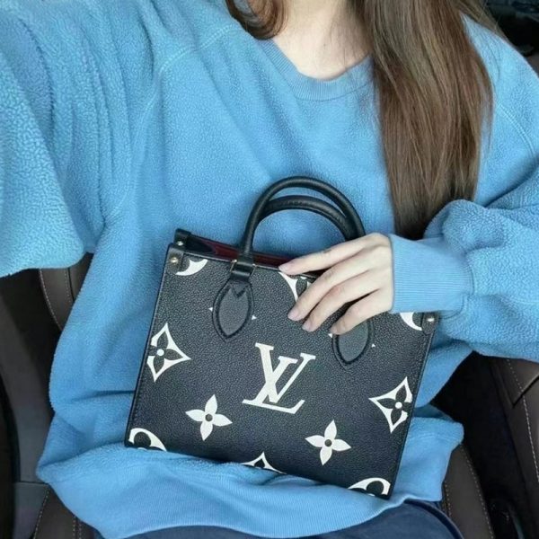 LV small hand-held shoulder crossbody bag - Image 5