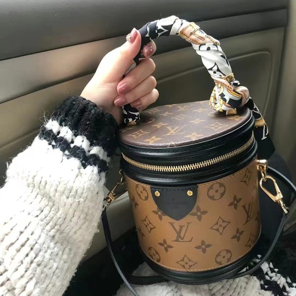 LV vintage calf leather cylindrical handbag - Image 6
